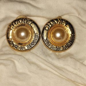 Vintage Chanel Pearl Earrings